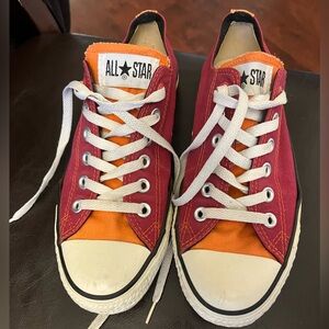Converse Women’s size 6 Custom color ♥️🧡♥️